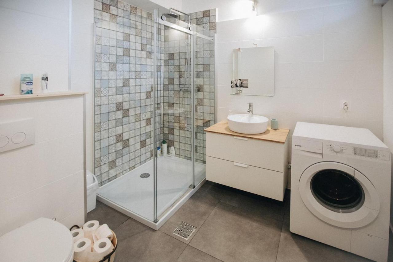 Love Nest Brasov Ngoại thất bức ảnh